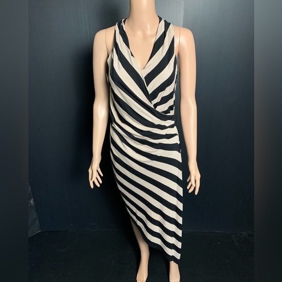 Betsey Johnson Dresses & Skirts - Betsey Johnson Dress size 6